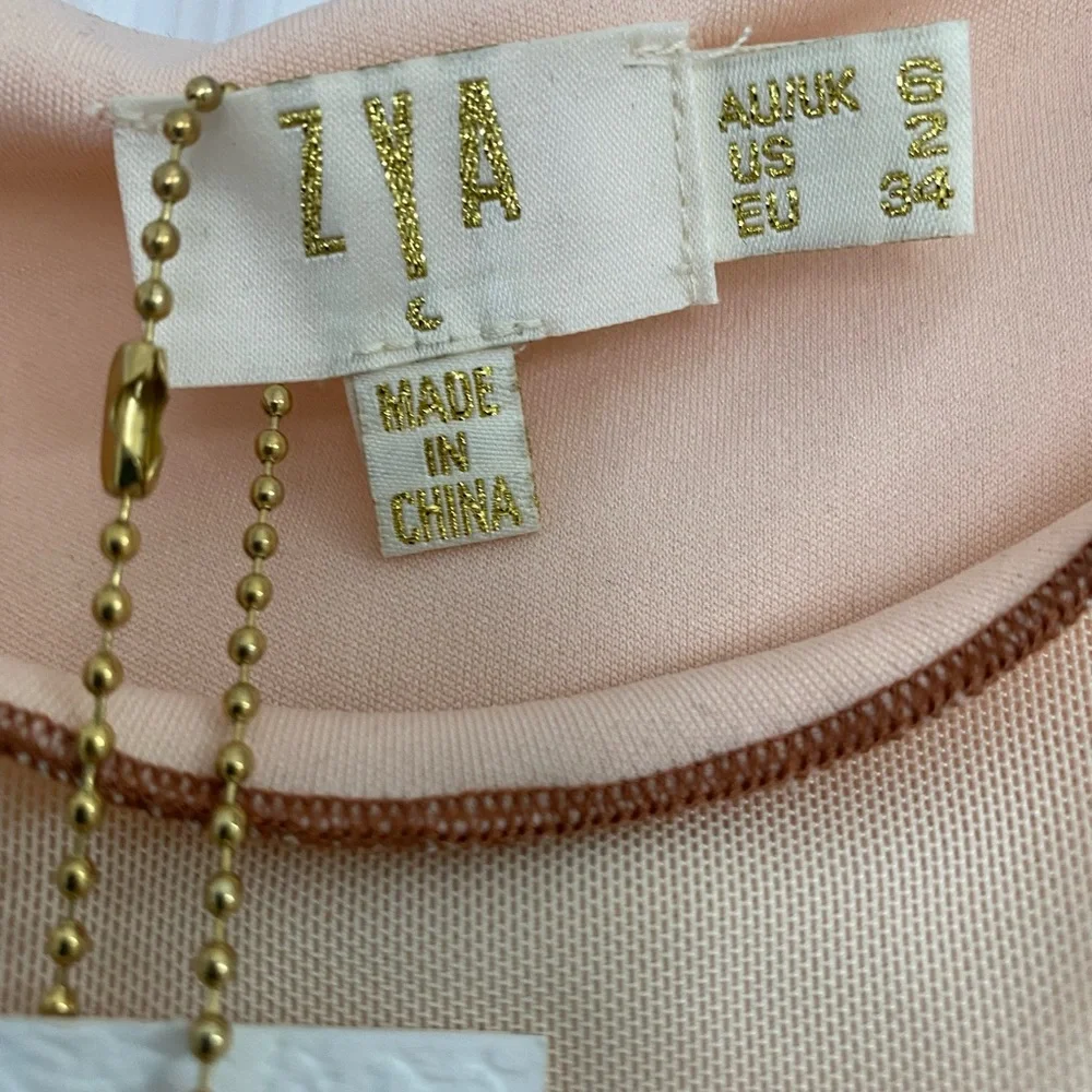 Asymmetrical top - Picture 5 of 6